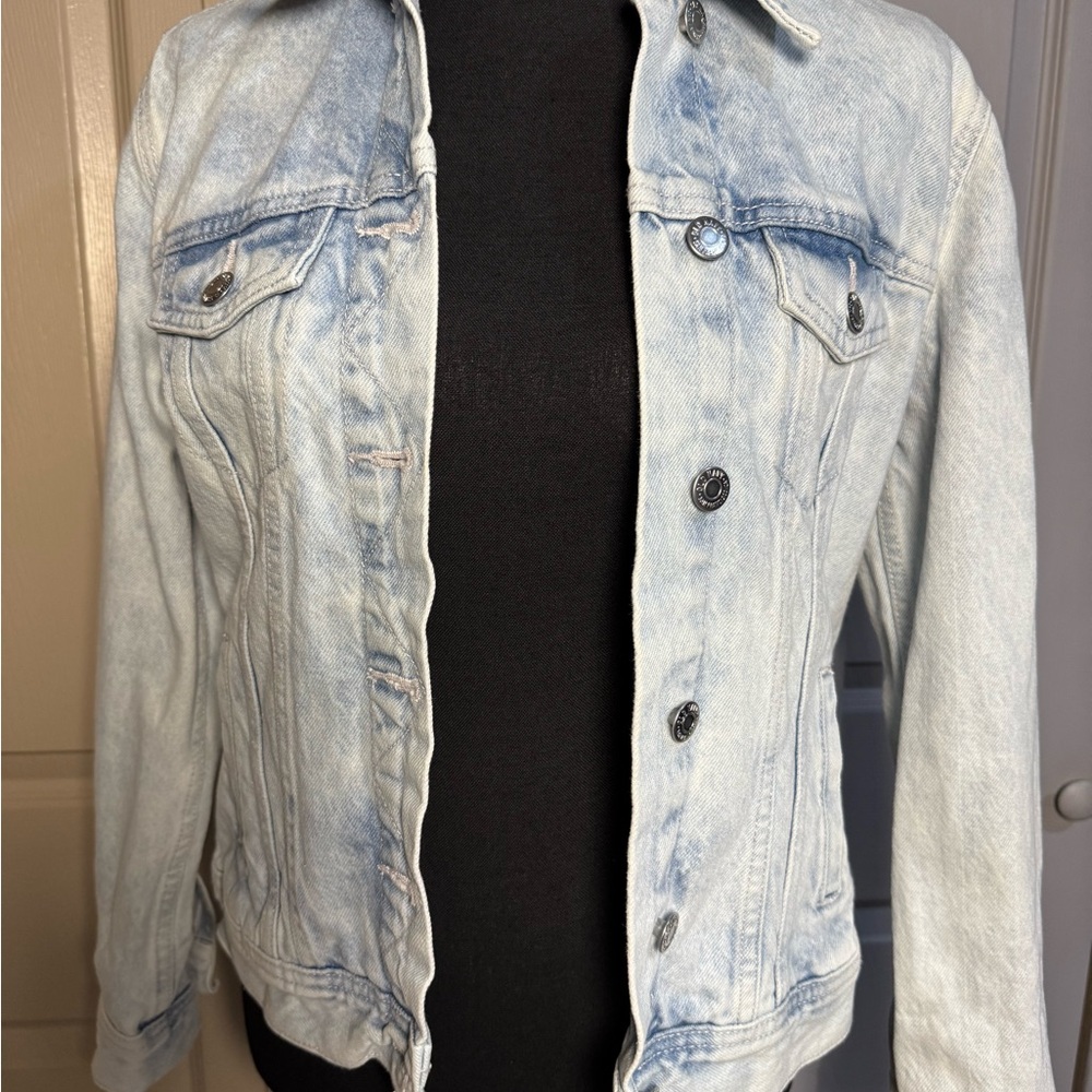 Old Navy Light Wash Jean Jacket